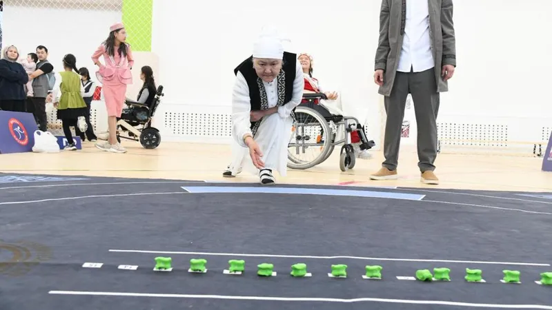 В столице провели инклюзивный турнир по национальной игре асық ату