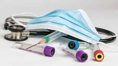 Изделия медицинского назначения, стетоскоп, шприц, пробирки, маска, фото - Новости Zakon.kz от 20.03.2026 08:58