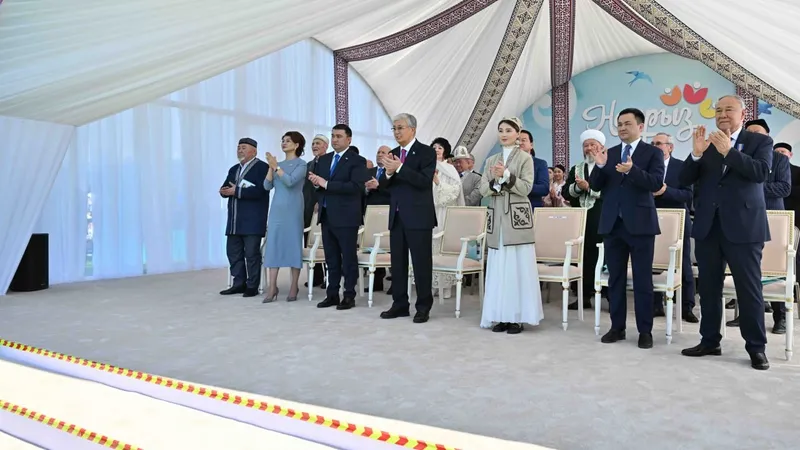 Касым-Жомарт Токаев посетил концерт по случаю праздника Наурыз