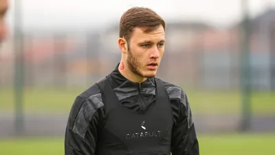 Футбол Пас Казахстанца, фото - Новости Zakon.kz от 21.03.2026 20:52