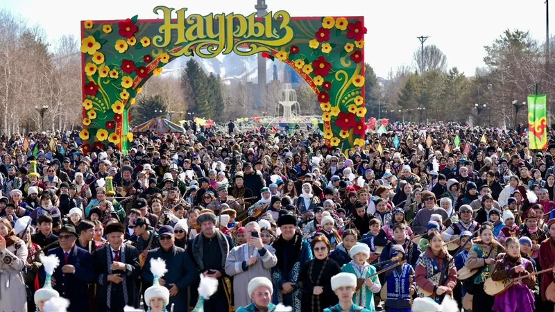 "Акбулак", который услышал мир: более 5 тысяч домбристов установили рекорд в Усть-Каменогорске