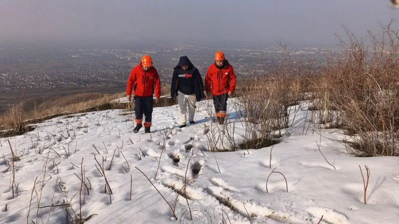Туристы потерялись по пути к эвакуатору в горах Алматинской области