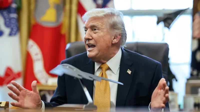 Трамп может отправить иммиграционную службу в аэропорты США