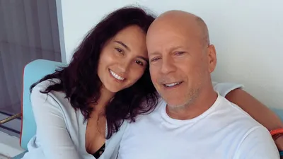 47 летняя супруга 71 летнего Брюса Уиллиса и он, фото - Новости Zakon.kz от 25.03.2026 06:40