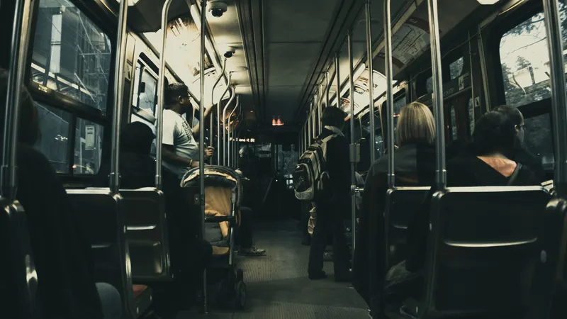 Известная актриса скончалась во время поездки в автобусе