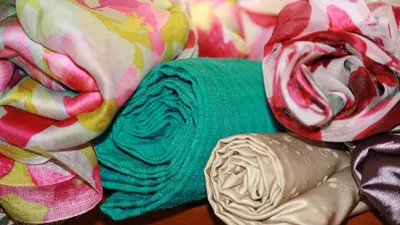 рулоны тканей, фото - Новости Zakon.kz от 26.03.2026 12:02