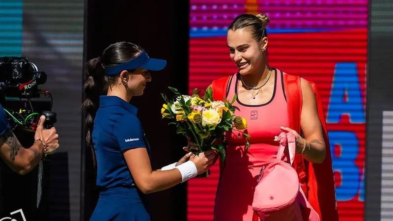 Арина Соболенко показала фото с внучкой Трампа