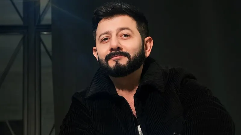 "Поменял шило на мыло": Михаил Галустян после развода впервые вышел в свет с новой возлюбленной