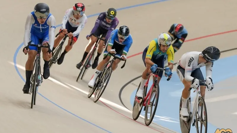 Алишер Жумакан принес сборной Казахстана медаль чемпионата Азии на Филиппинах