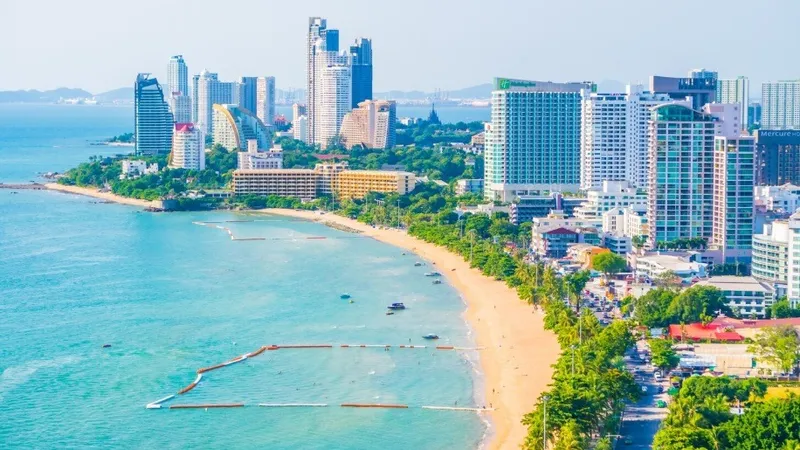 Туристы подрались в популярном городе Таиланда на фоне новых правил