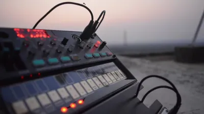 радиостанция судного дня вновь дала повод для споров, фото - Новости Zakon.kz от 31.03.2026 01:20