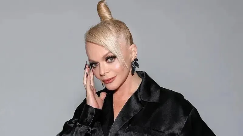 Лариса Долина снизила сумму иска к мошенникам о возмещении вреда до 114 млн рублей