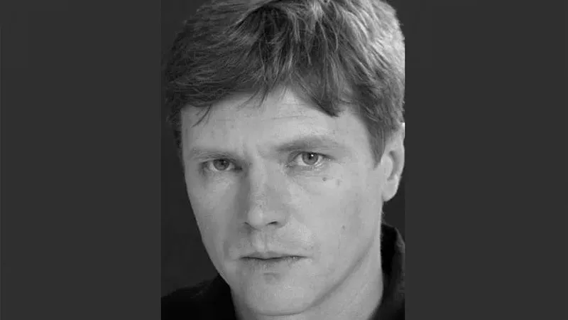 Голос культового сериала "Друзья" замолчал: умер актер и дубляжист Сергей Быстрицкий