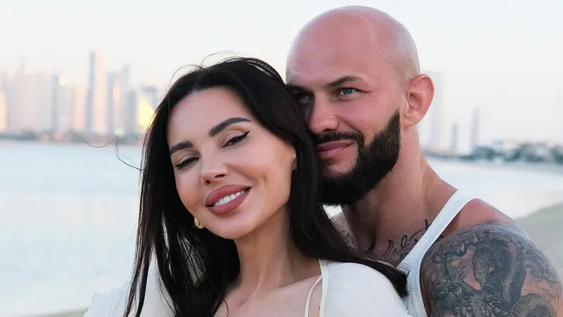 "Ну вот и все...": Оксана Самойлова прервала молчание после развода с Джиганом