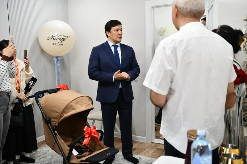 семья в Актобе, фото - Новости Zakon.kz от 02.04.2026 17:32