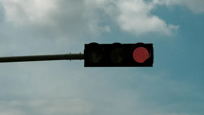 На LRT в Астане установили светофоры – названа причина