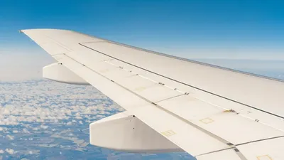 самолет рухнул на здание и взорвался, фото - Новости Zakon.kz от 04.04.2026 00:40