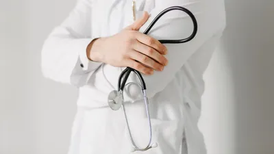 в Алматы религиозная процедура привела к тяжелым осложнениям у мальчика, фото - Новости Zakon.kz от 03.04.2026 06:11