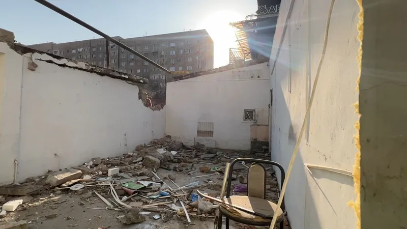 снос постройки в Алматы, фото - Новости Zakon.kz от 03.04.2026 15:59