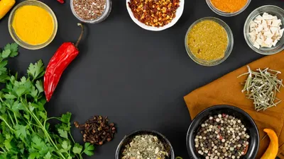 Вкусно и полезно: эксперты раскрыли целебные свойства приправ