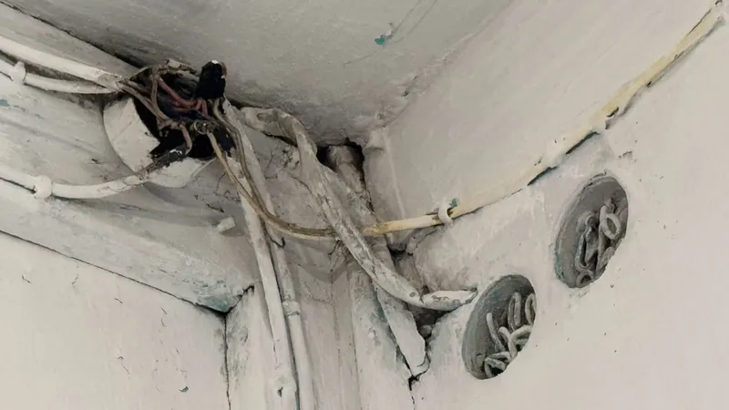 Пожарный датчик спас многодетную семью в Алматы