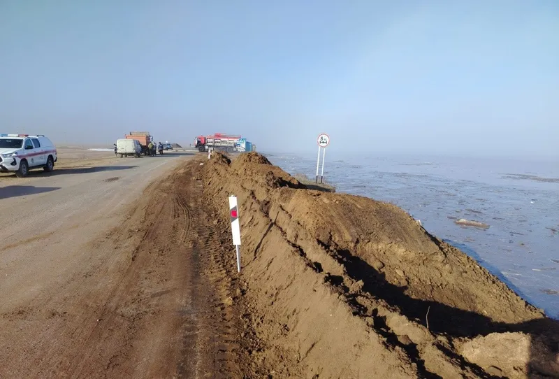 прорыв плотины в Акмолинской области, фото - Новости Zakon.kz от 06.04.2026 11:22