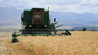 техника в поле, фото - Новости Zakon.kz от 31.03.2026 17:39