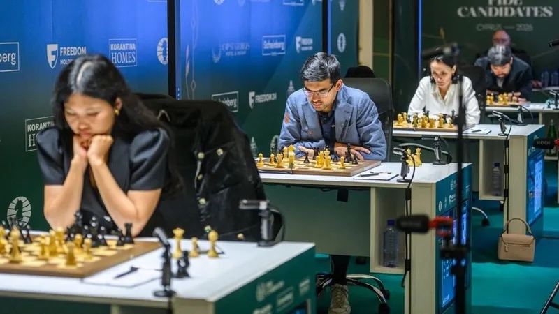 Асаубаева завершила игры первого круга турнира претенденток FIDE-2026