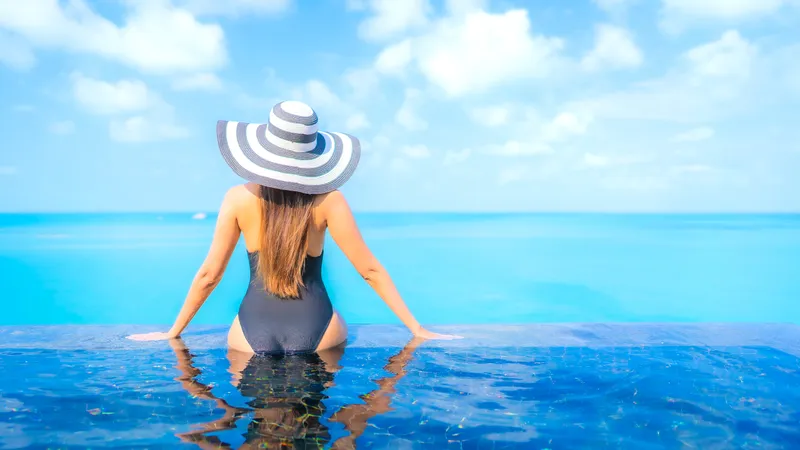 Как заработать на отпуск при небольшой зарплате