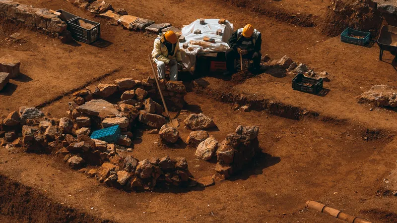 В Узбекистане обнаружили 3000-летний город Шелкового пути, полный сокровищ