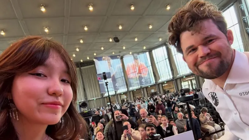 18-летняя казахстанка произвела фурор в одном турнире с шахматными звездами