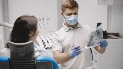 Специалисты предупредили о вреде стресса для зубов, фото - Новости Zakon.kz от 09.04.2026 07:20