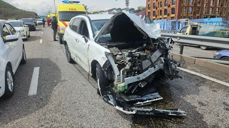 ДТП в Алматы, фото - Новости Zakon.kz от 10.04.2026 10:46