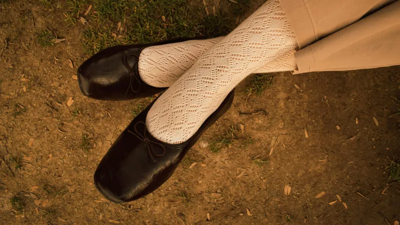 Снимите немедленно: популярная обувь опасна для ног