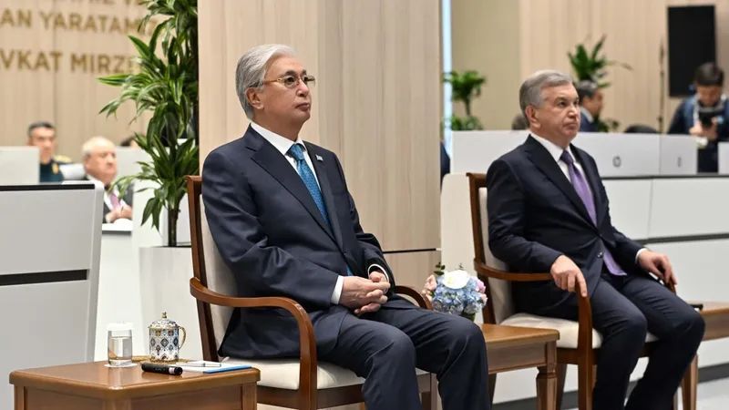 С крупным Ситуационным центром в Узбекистане ознакомился Токаев