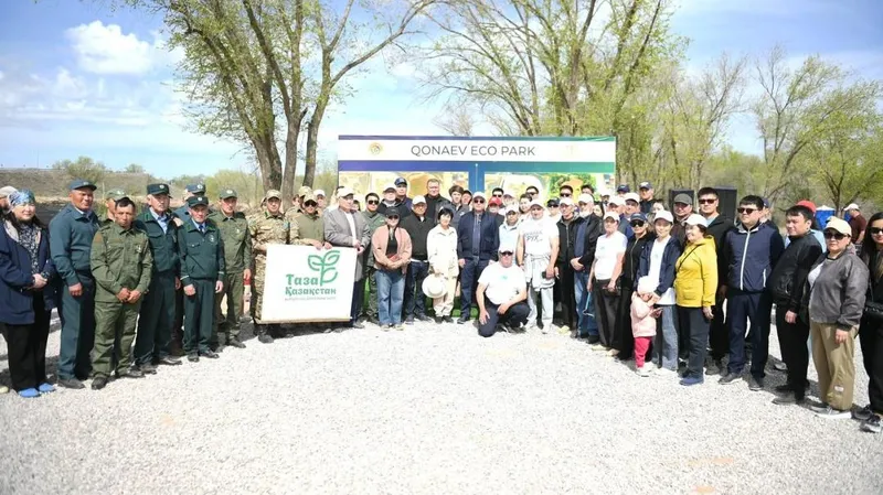 30 тысяч жителей Алматинской области вышли на масштабный субботник
