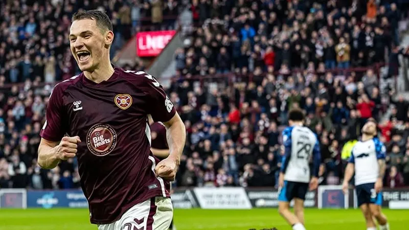 "Хартс" Чеснокова выиграл регулярный сезон и вступает в чемпионскую гонку