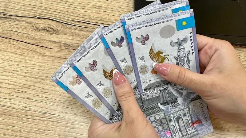 Астанчанка обещала снизить ставки по кредитам и присвоила 2,6 млн тенге