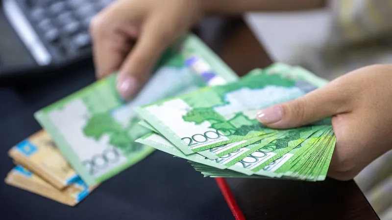 Вас обвиняют и тут же "спасают": новая схема финансового обмана