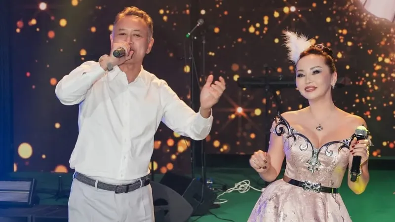 "Типичное утро богатейшей семьи Казахстана": Турсен и Баян Алагузовы снова удивили Сеть