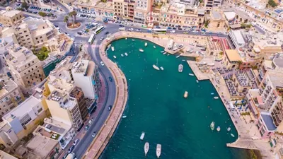 Туристу дали условный срок за прогулку голым в последний день отдыха, фото - Новости Zakon.kz от 15.04.2026 21:56