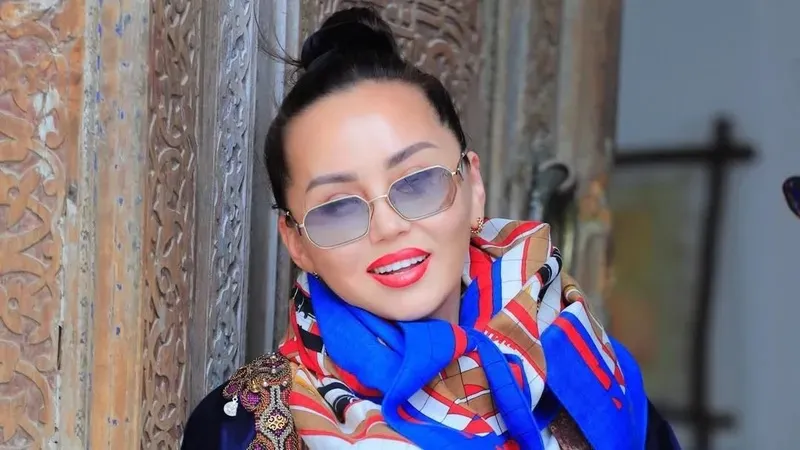 Баян Алагузова заполучила легендарный камзол из культового фильма "Қыз Жібек"