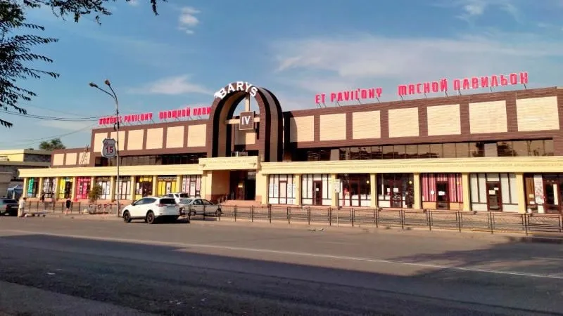 В Алматы проводится мониторинг цен на социально значимые продукты питания