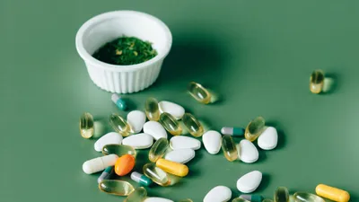 капсулы, БАД, добавки, фото - Новости Zakon.kz от 18.04.2026 11:34