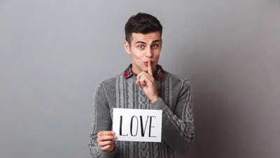 Что отталкивает мужчин на сайтах знакомств, рассказала психолог