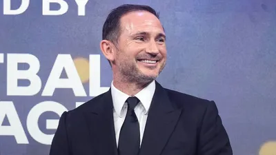 Легенда "Челси" Лэмпард признан лучшим тренером сезона в Чемпионшипе