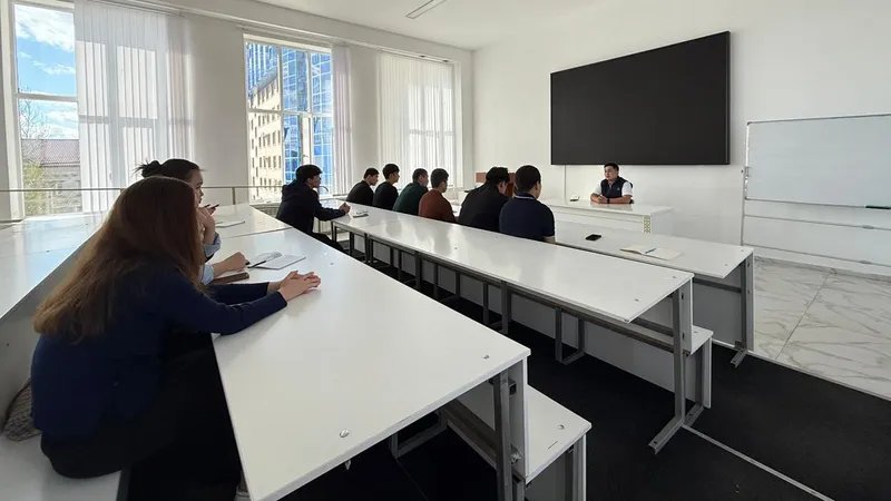 Начни с себя: встреча с молодежью в рамках идеологии "Таза Қазақстан"