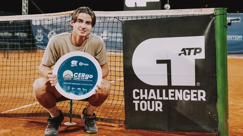 Тимофей Скатов с победы начал выступления на Shymkent Challenger 1