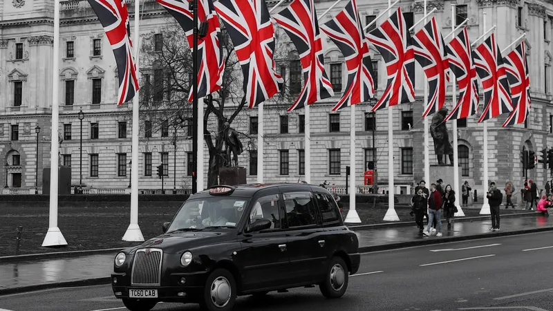 Молодые британцы не смогут легально покупать сигареты