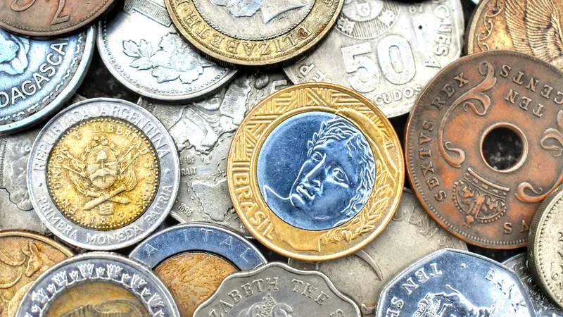 Названы самые доходные валюты 2026 года